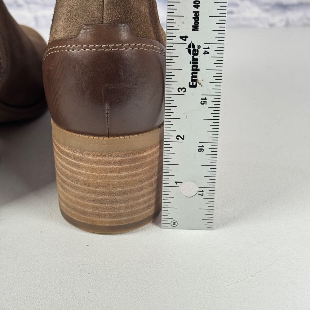 Clarks Maypearl Daisy Ankle Boots Booties Womens 10 Tan Suede Leather Block Heel - Picture 7 of 11